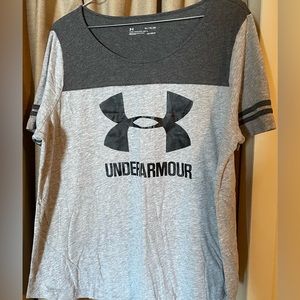 Under Armour T-shirt